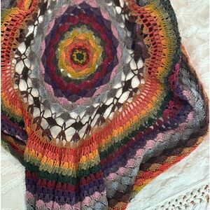 Showstopper!!! Crochet top w/ buttons